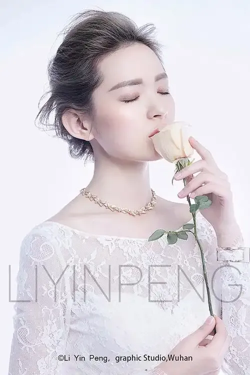 夜月直播最新用户评价头像展示图